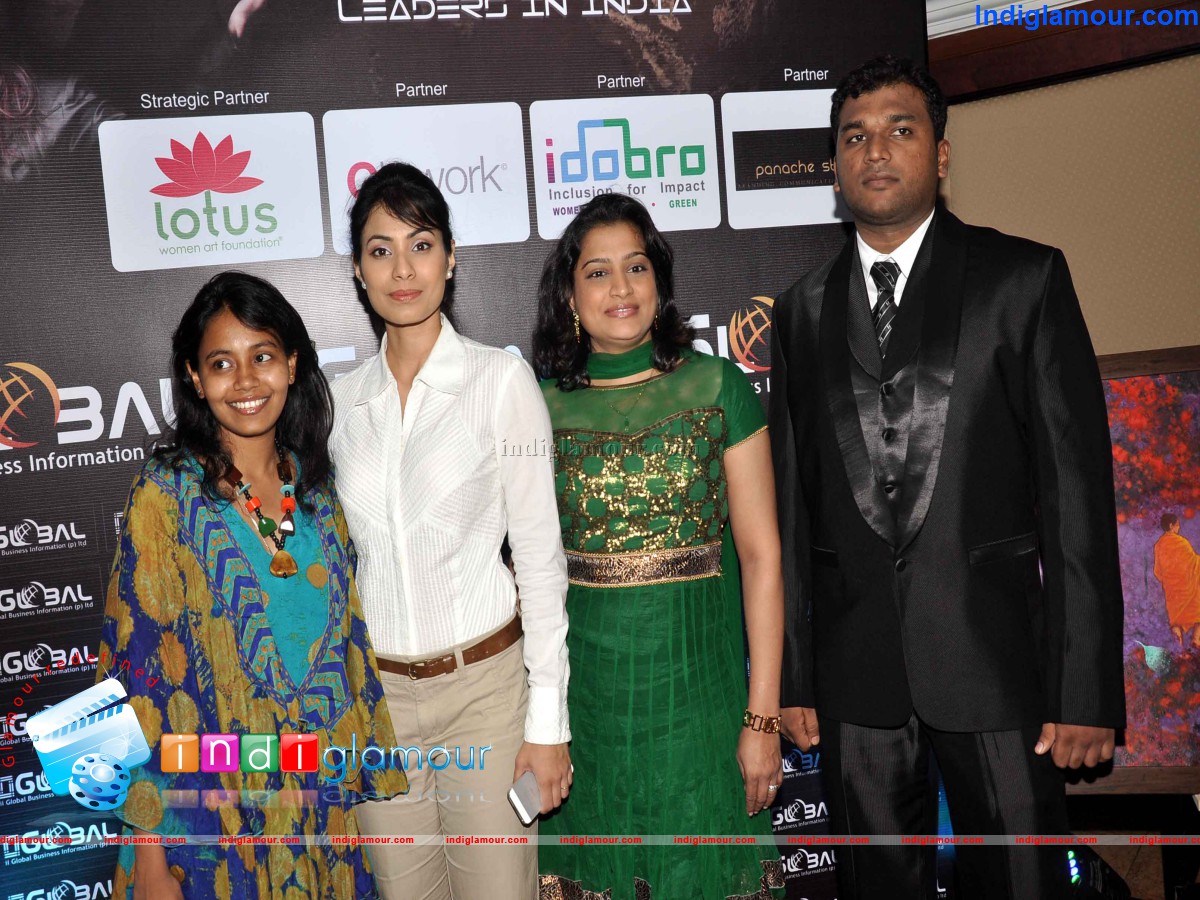 Shabana Azmi Receives Women Leaders in India Award Event hd photo