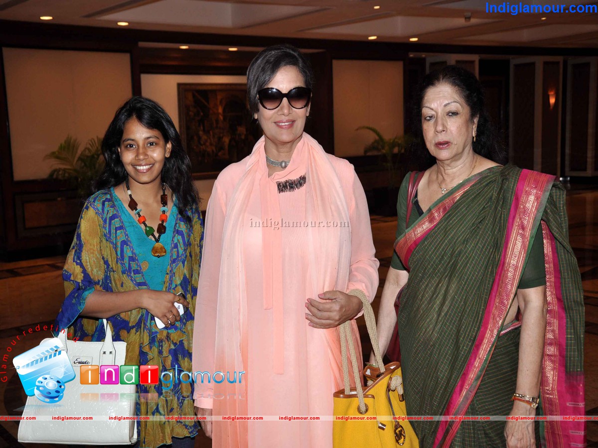 Shabana Azmi Receives Women Leaders in India Award Event hd photo