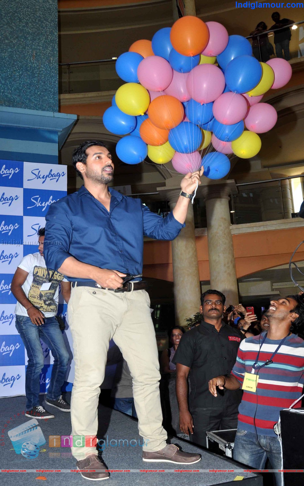 John Abraham Launches New Range Of Skybag Event hd photo