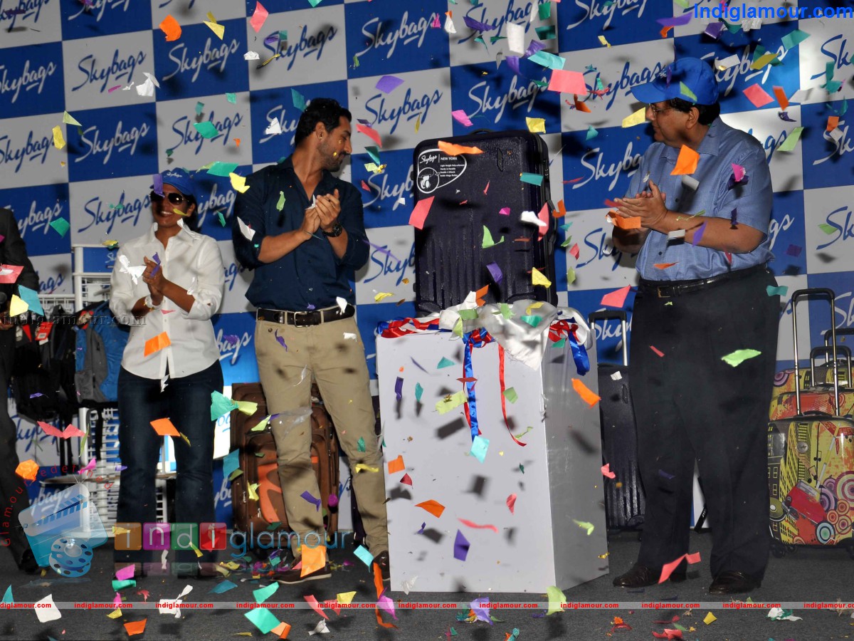 John Abraham Launches New Range Of Skybag Event hd photo