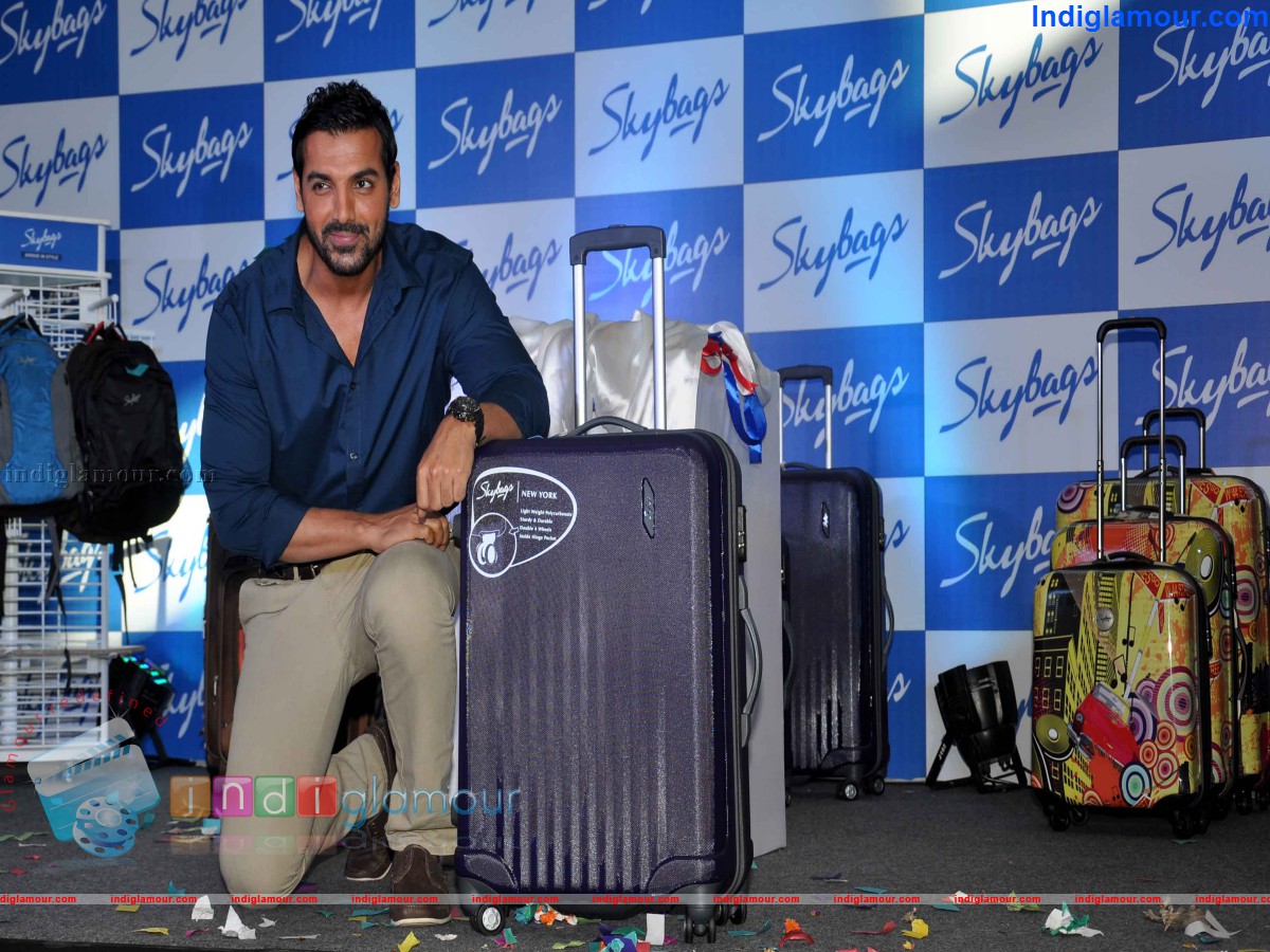 John Abraham Launches New Range Of Skybag Event hd photo