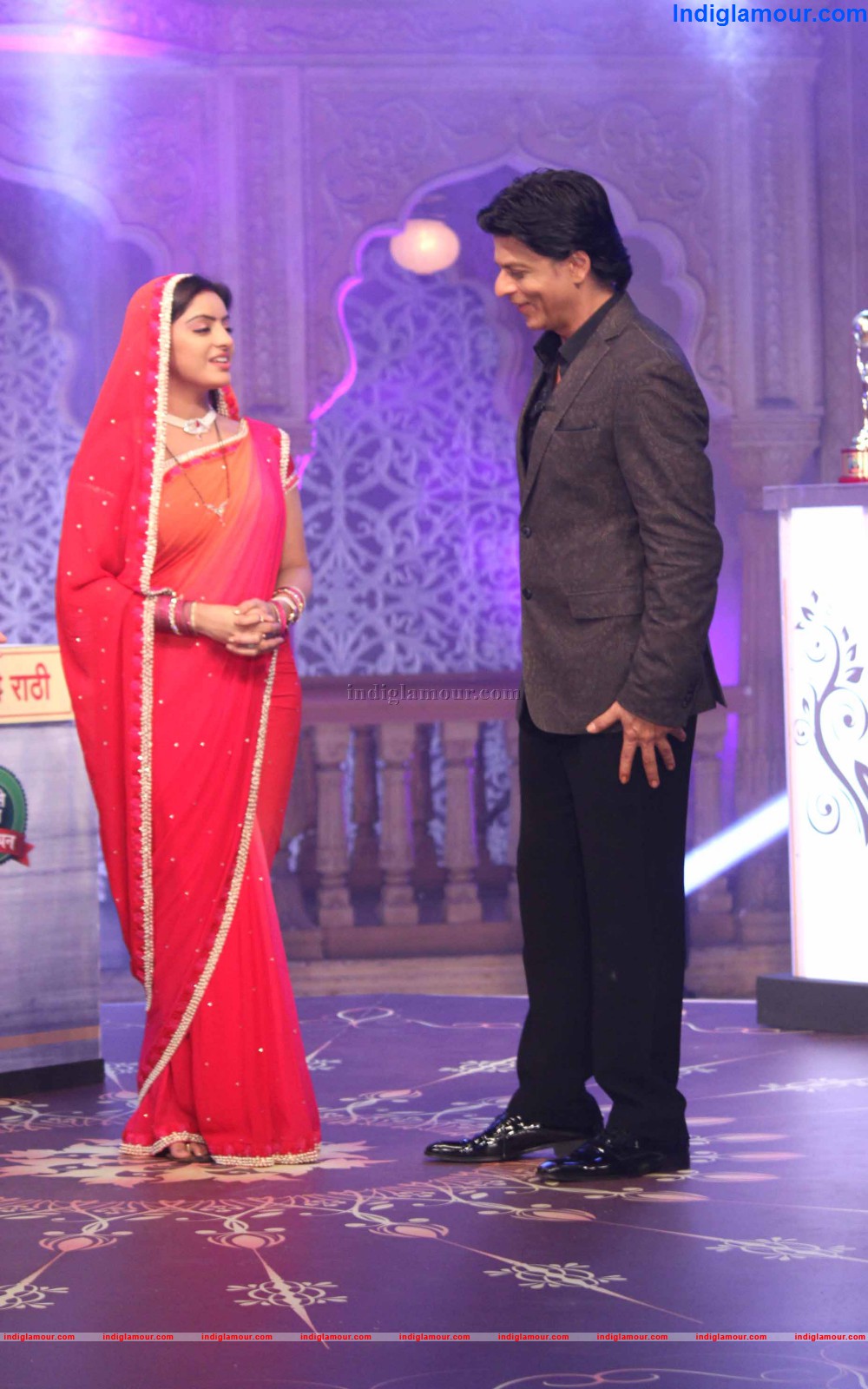 Shahrukh Promote Chennai Express Event hd photo