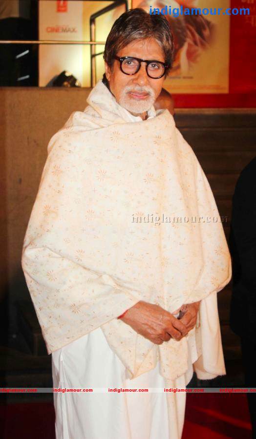 Stars At Premier Show Of Film Mai Event hd photo