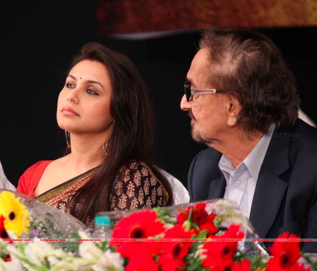 Bollywood Stars At Mumbai Police Women Interface Event hd photo