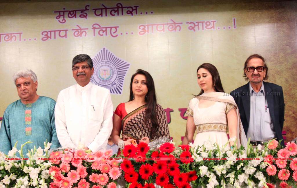 Bollywood Stars At Mumbai Police Women Interface Event hd photo