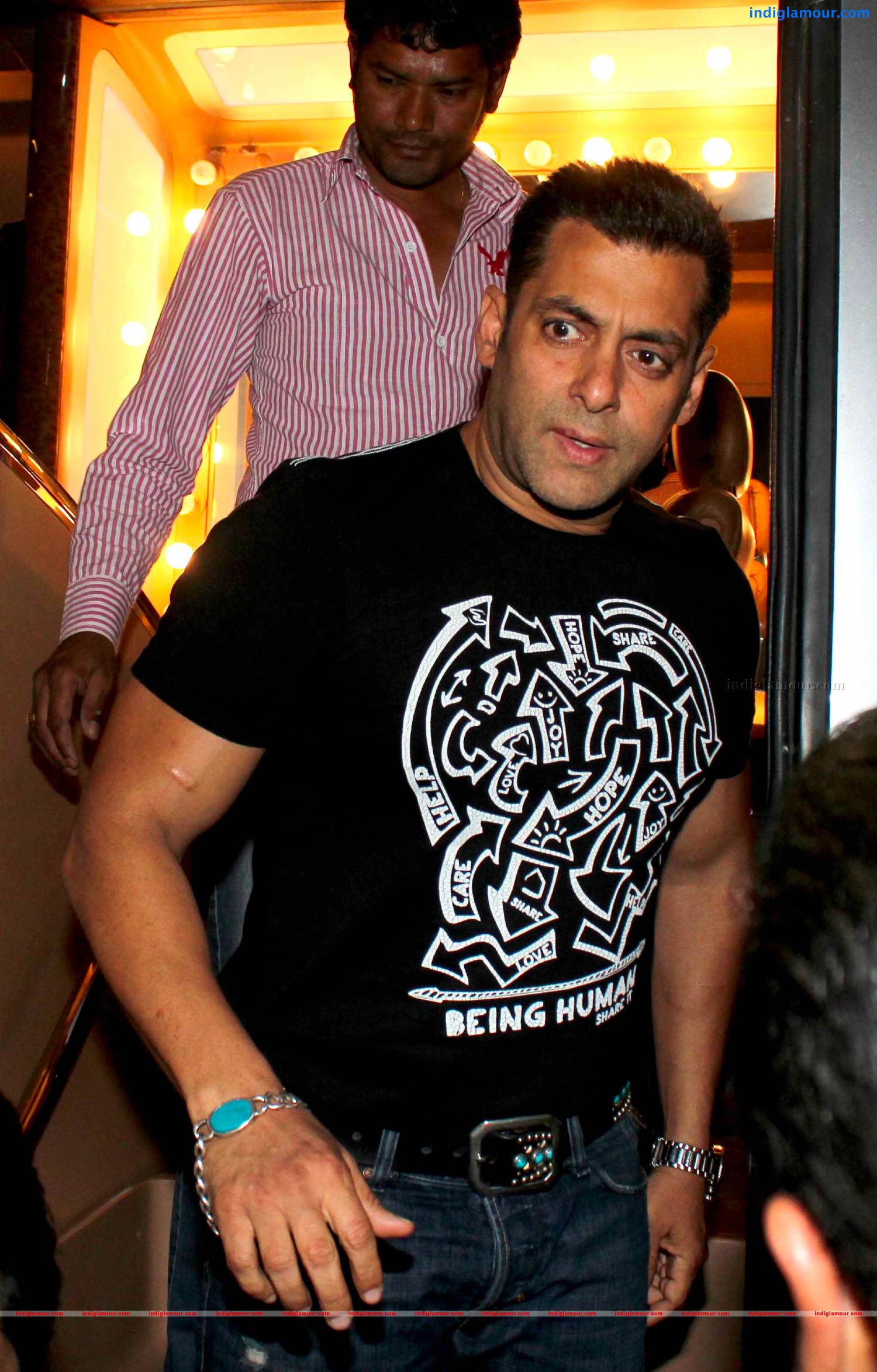 Bollywood Celebs Salute Mumbai Police At Umang 2013 Event hd photo