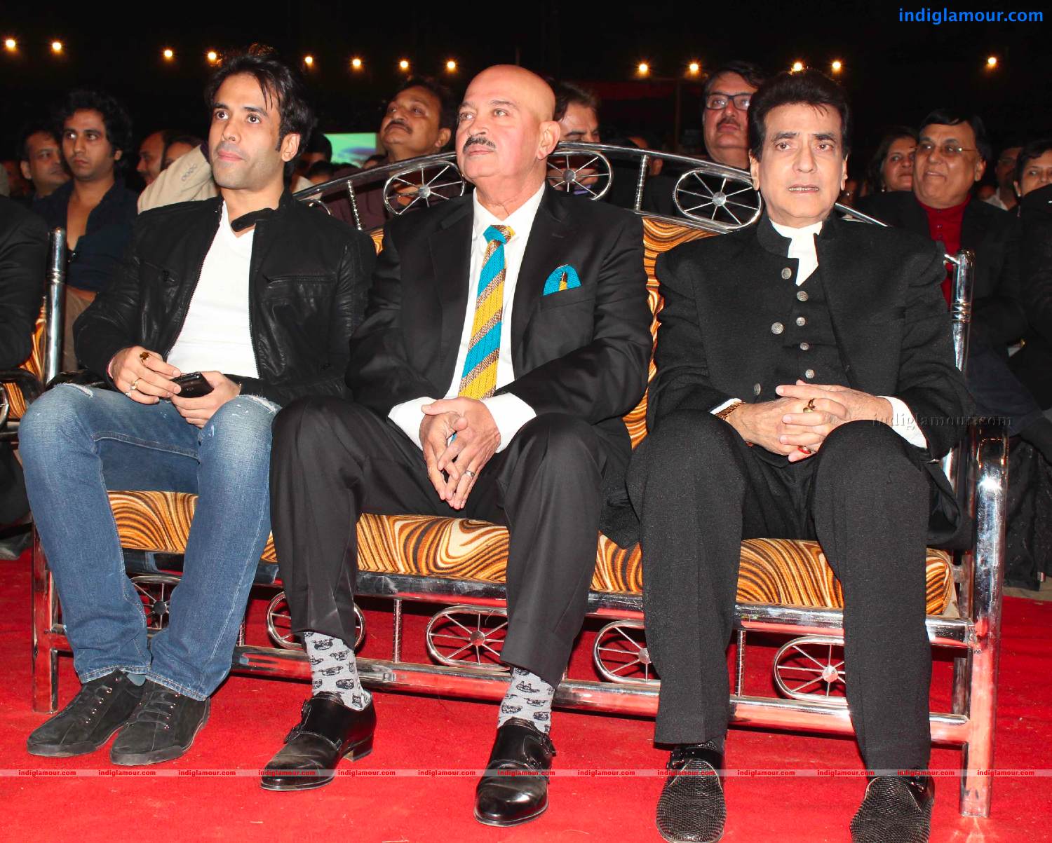 Bollywood Celebs Salute Mumbai Police At Umang 2013 Event hd photo