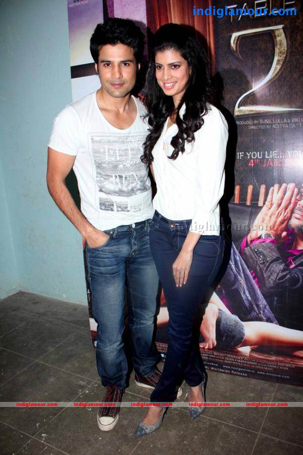 Success Meet Of Table No 21 Movie Event hd photo