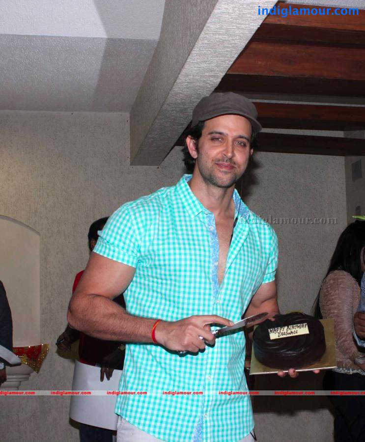 Hrithik Celebrated His 39'th Birthday With Media Event hd photo