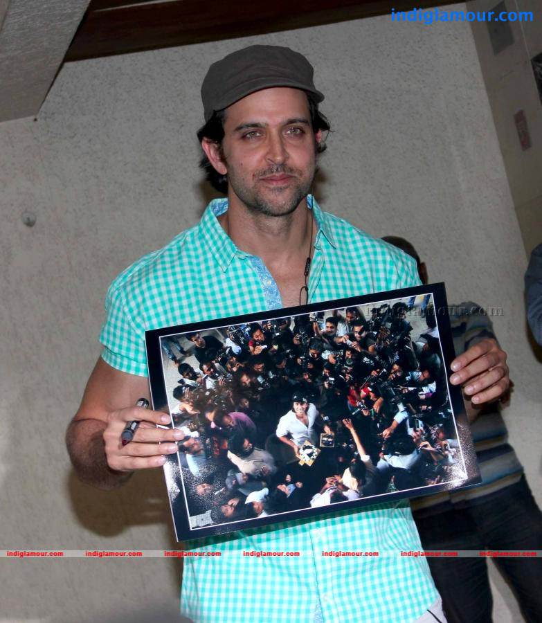 Hrithik Celebrated His 39'th Birthday With Media Event hd photo