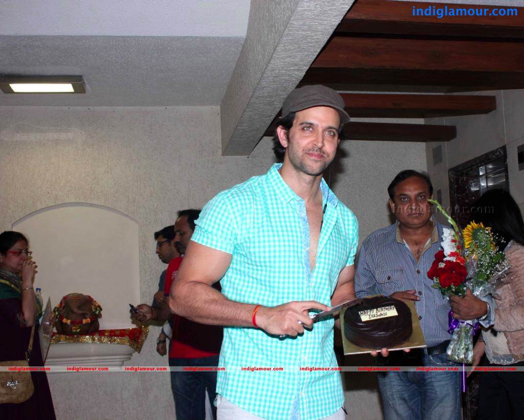 Hrithik Celebrated His 39'th Birthday With Media Event hd photo