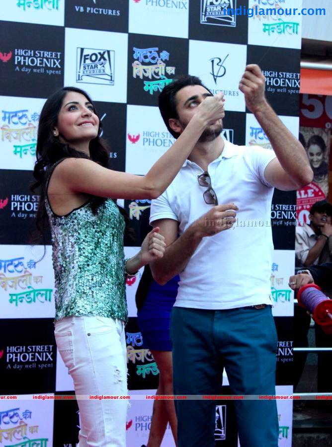 Matru Ki Bijlee Ka Mandola Movie Promotion Photos Event hd photo
