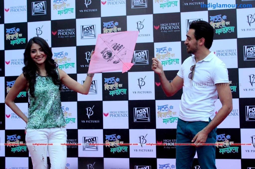 Matru Ki Bijlee Ka Mandola Movie Promotion Photos Event hd photo