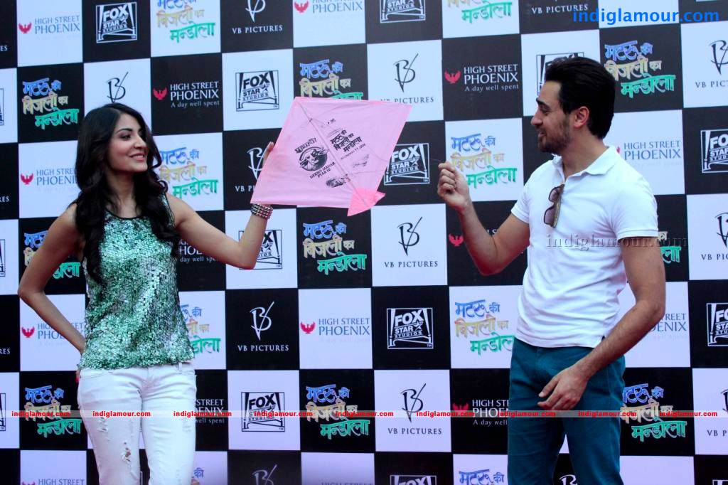 Matru Ki Bijlee Ka Mandola Movie Promotion Photos Event hd photo