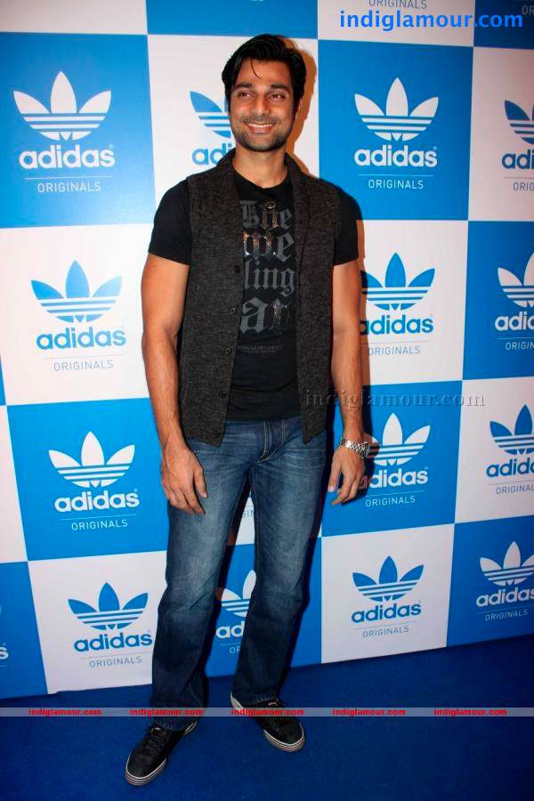 Ranveer And Minissha At Snoop Dogg Adidas Bash Event hd photo