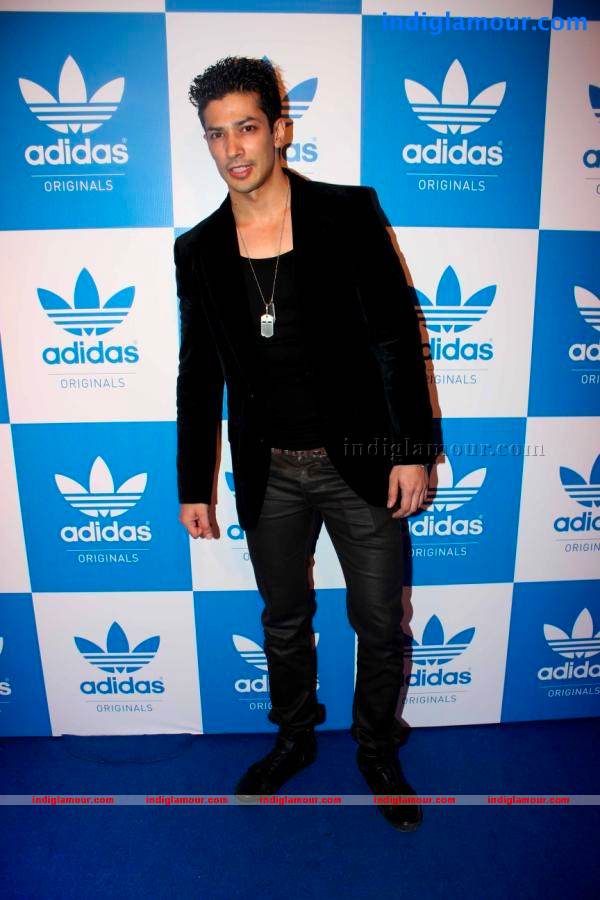 Ranveer And Minissha At Snoop Dogg Adidas Bash Event hd photo