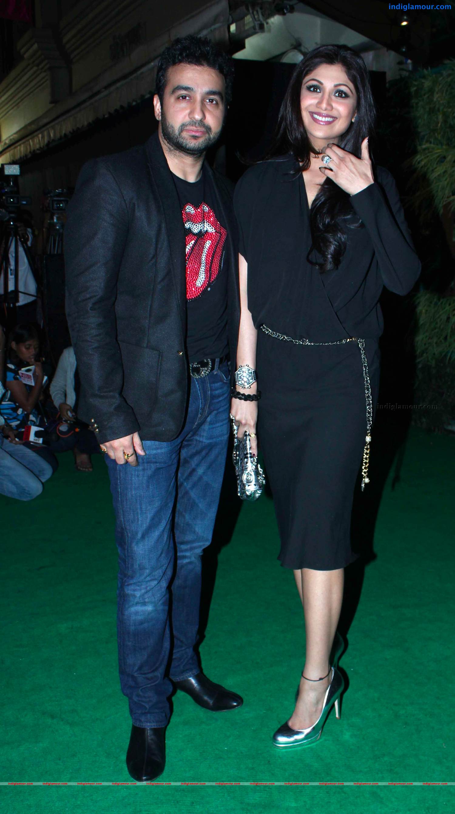 Celebs At Sunil Shetty's Store R House Launch Photos Event hd photo