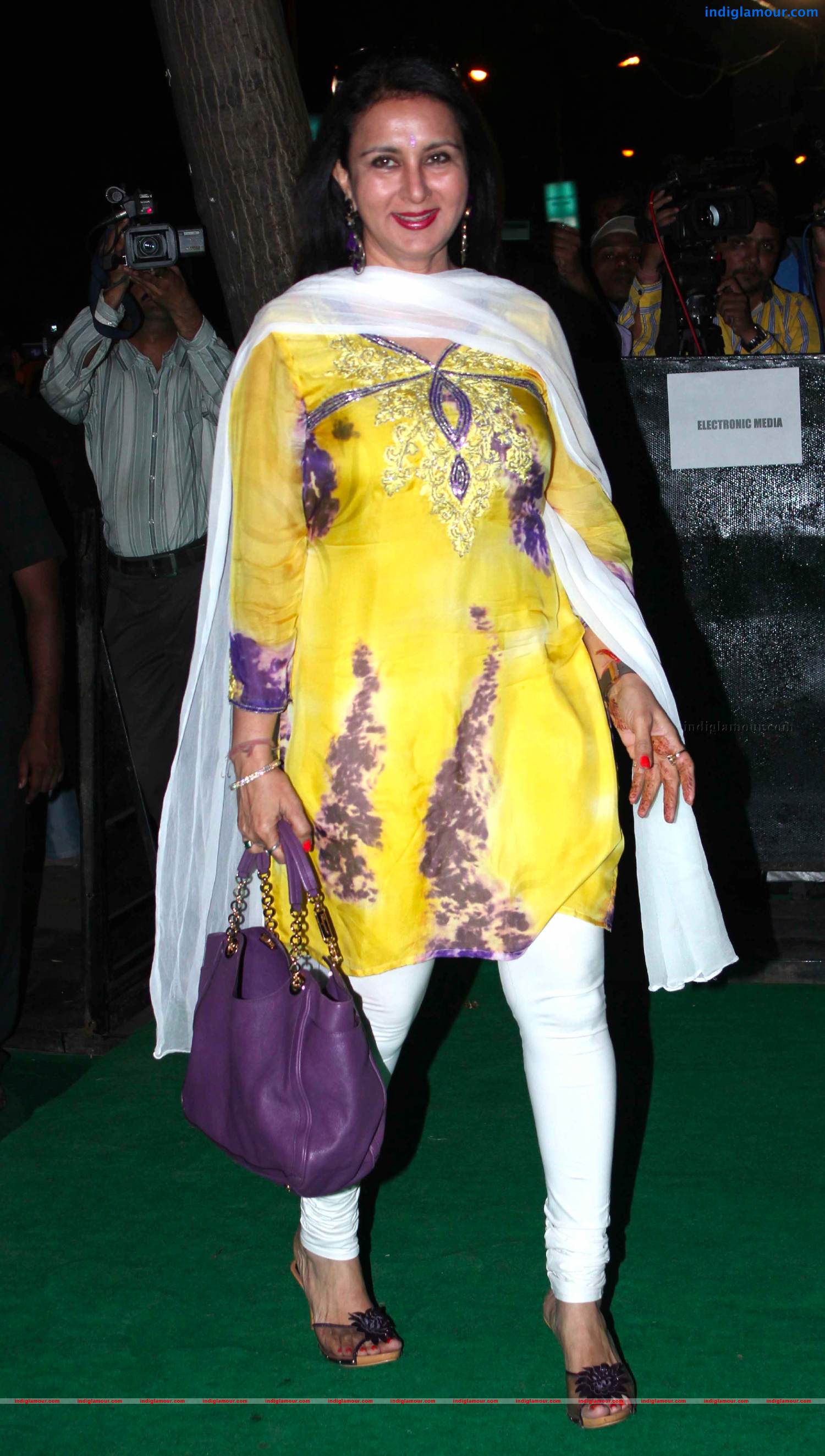 Celebs At Sunil Shetty's Store R House Launch Photos Event hd photo