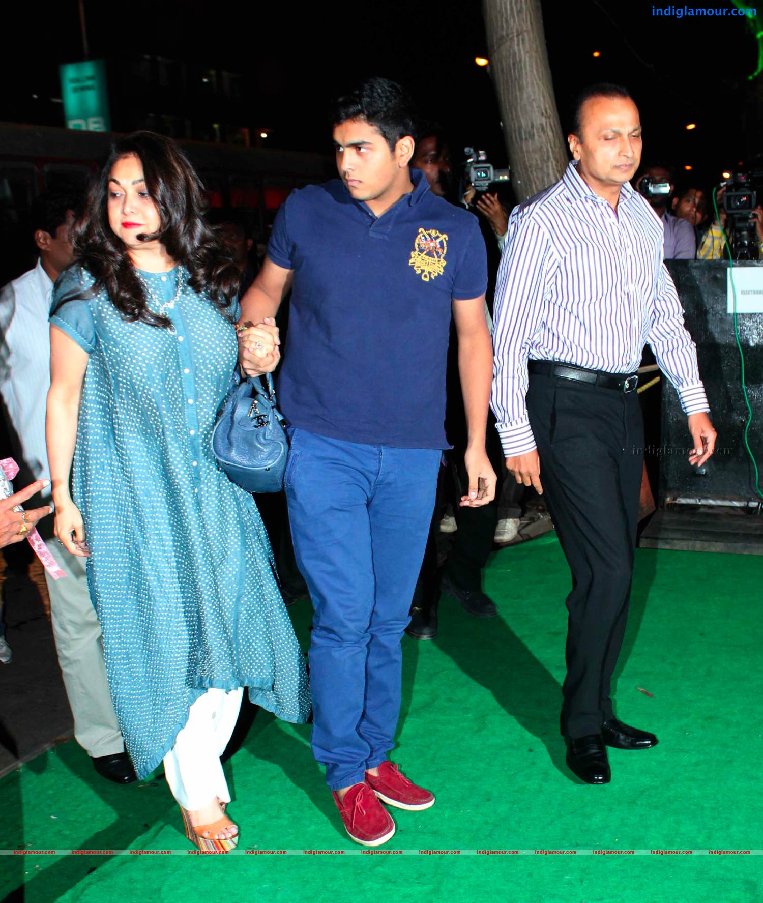 Celebs At Sunil Shetty's Store R House Launch Photos Event hd photo
