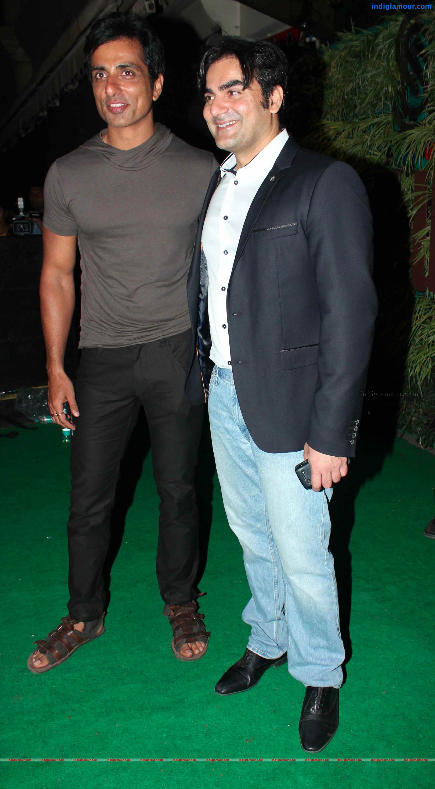 Celebs At Sunil Shetty's Store R House Launch Photos Event hd photo