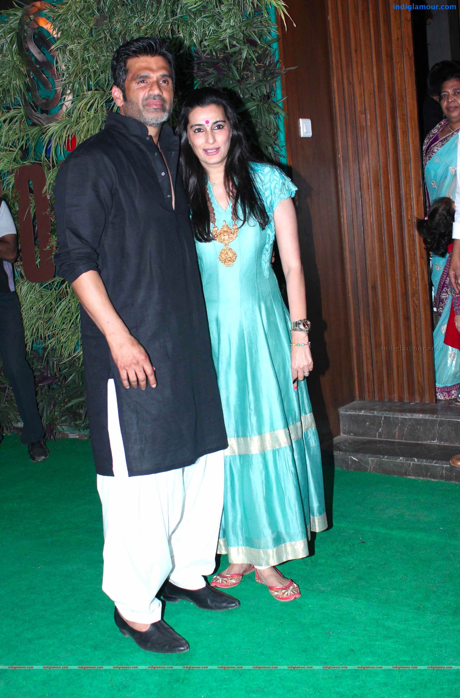 Celebs At Sunil Shetty's Store R House Launch Photos Event hd photo