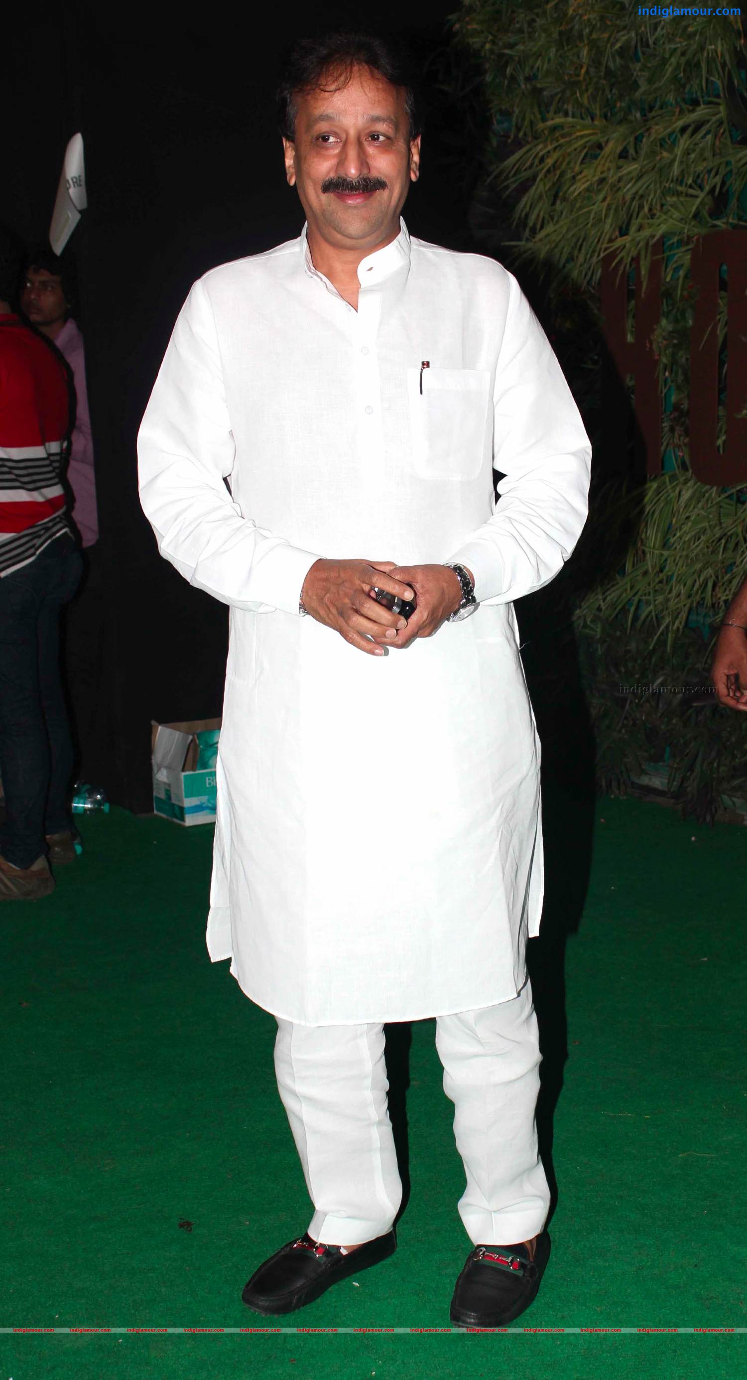 Celebs At Sunil Shetty's Store R House Launch Photos Event hd photo