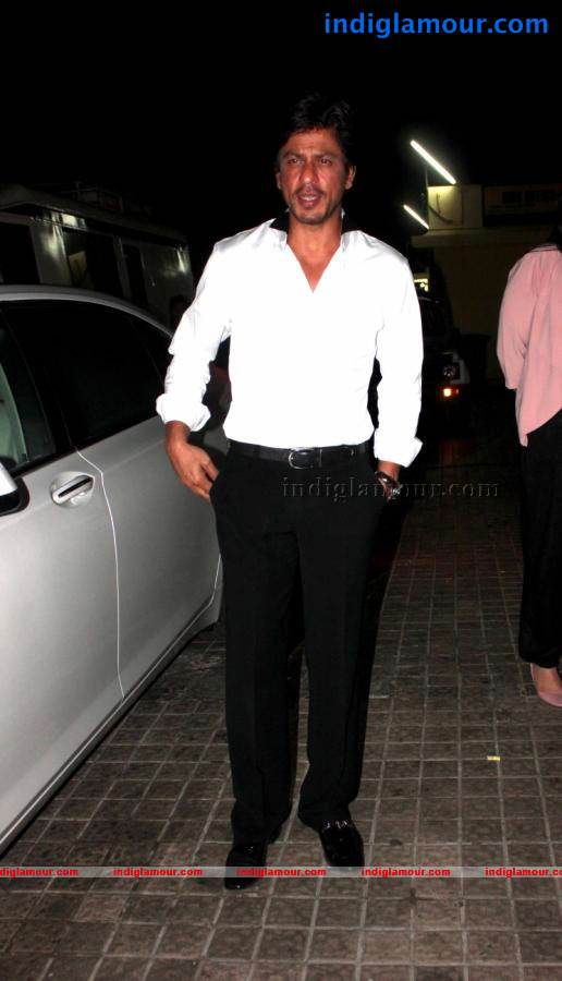 Shahrukh Khan At Mumbai Mirror Special Screening Event hd photo