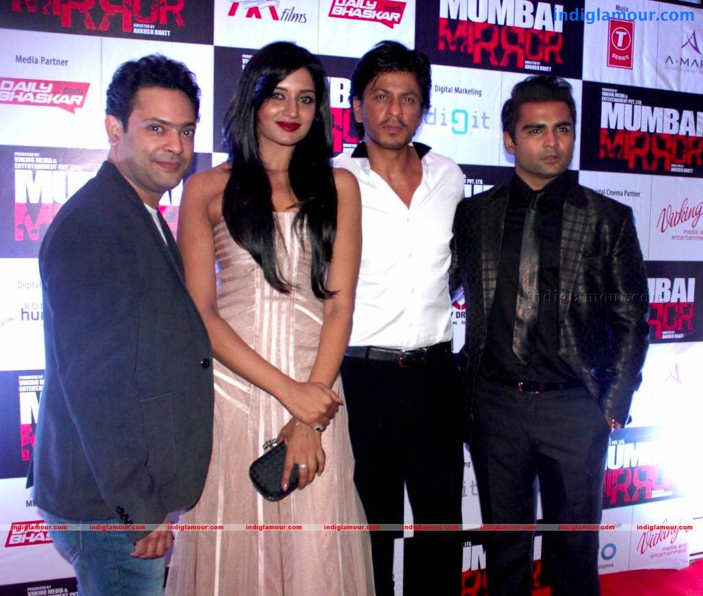 Shahrukh Khan At Mumbai Mirror Special Screening Event hd photo