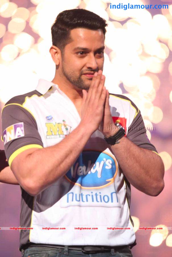 Bollywood Stars At CCL Event Event hd photo