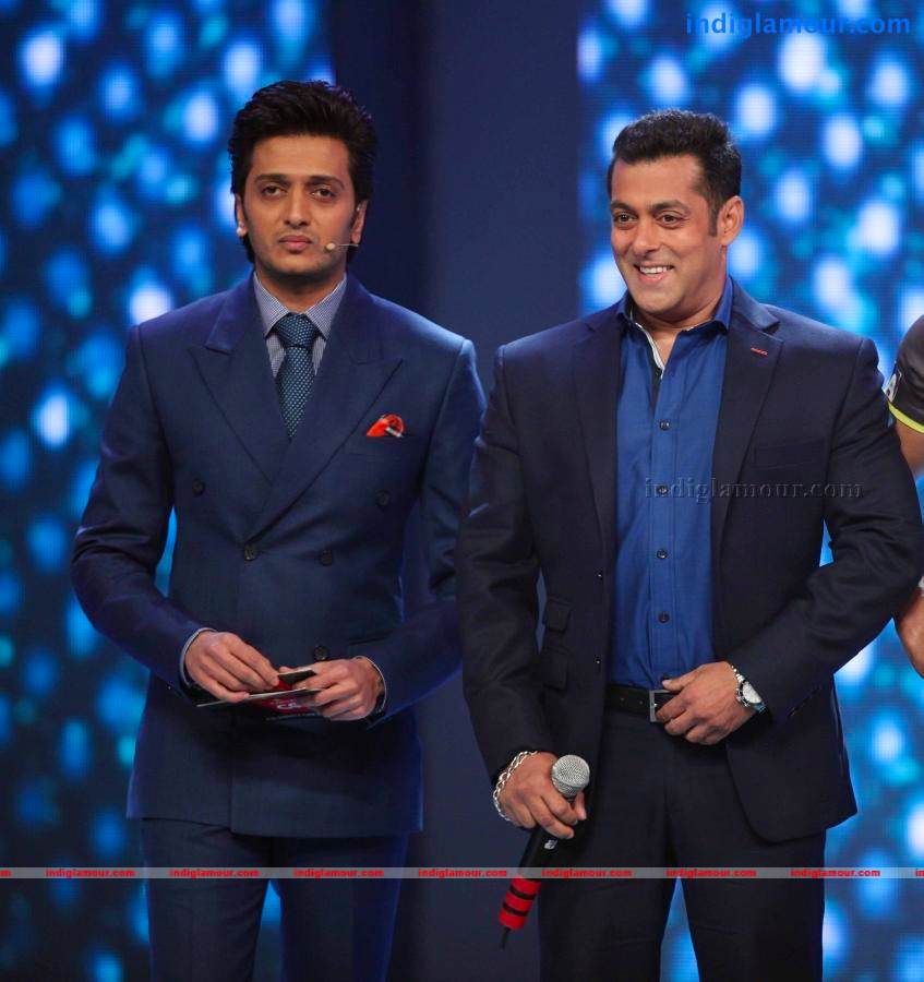 Bollywood Stars At CCL Event Event hd photo