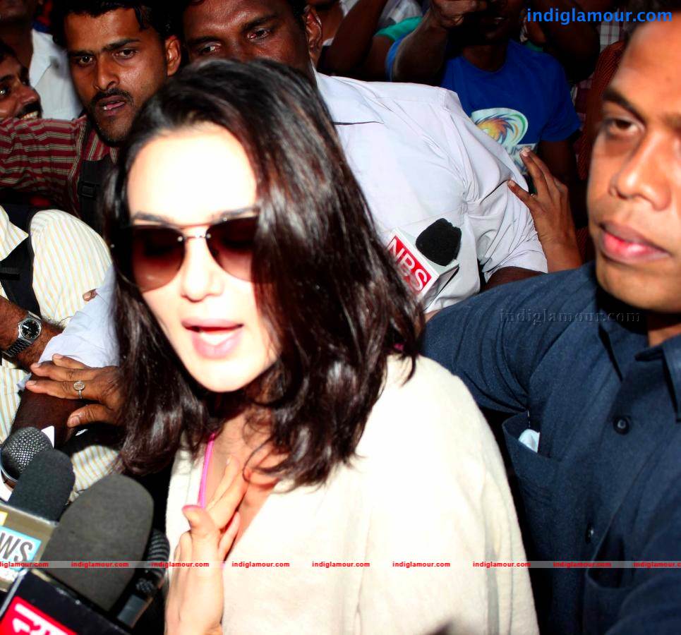 Preity Zinta Appear In Girgaum Court Event hd photo
