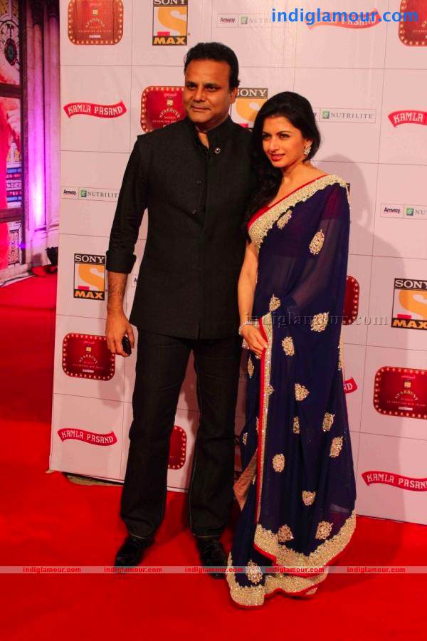 On The Red Carpet At Stardust Awards 2013 Event hd photo