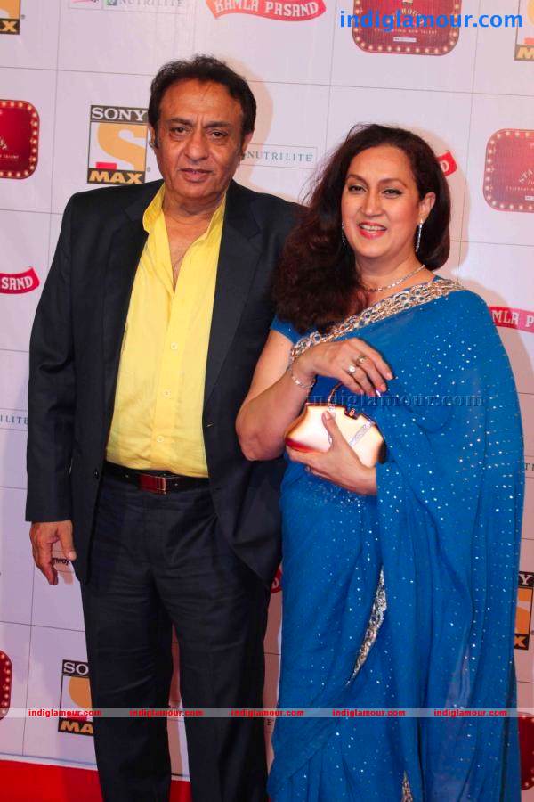 On The Red Carpet At Stardust Awards 2013 Event hd photo