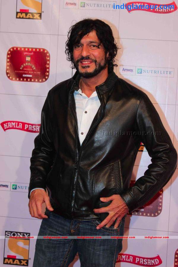 On The Red Carpet At Stardust Awards 2013 Event hd photo