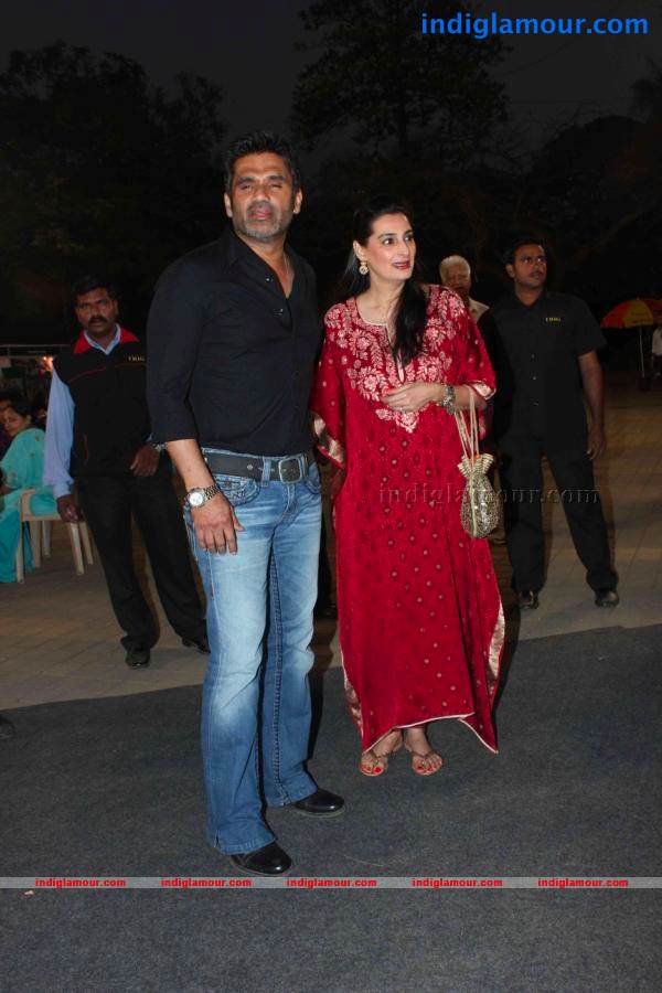 Stars At Worli Festival 2013 Event hd photo