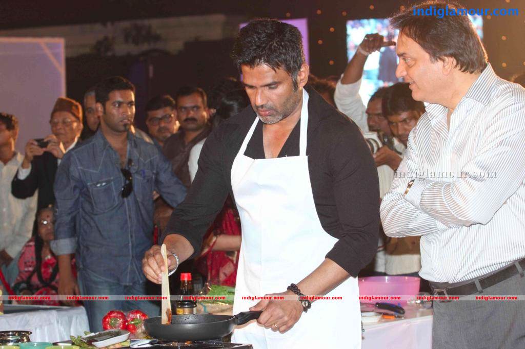 Stars At Worli Festival 2013 Event hd photo