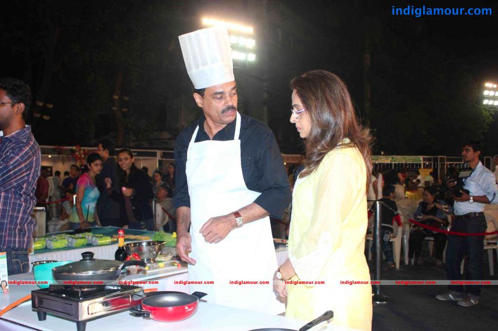Stars At Worli Festival 2013 Event hd photo