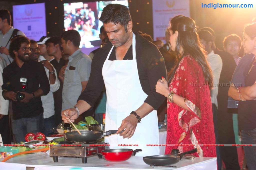 Stars At Worli Festival 2013 Event hd photo