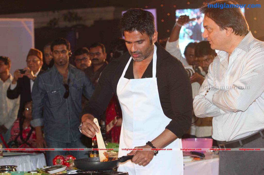 Stars At Worli Festival 2013 Event hd photo