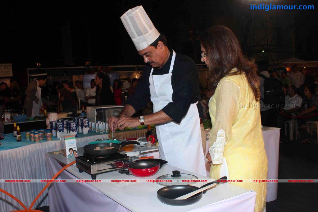 Stars At Worli Festival 2013 Event hd photo