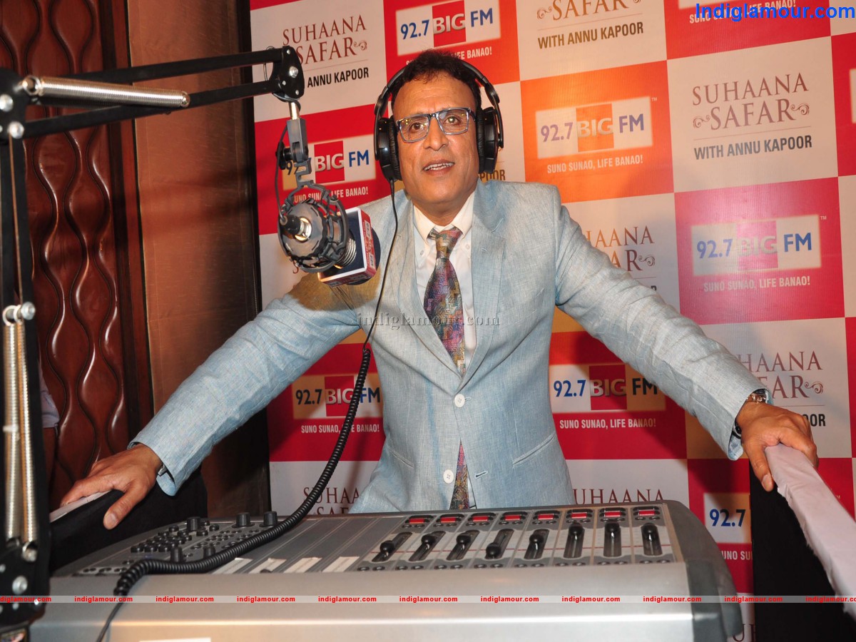 92.7 Big FM Launches New Radio Show Suhana Safar Event hd photo