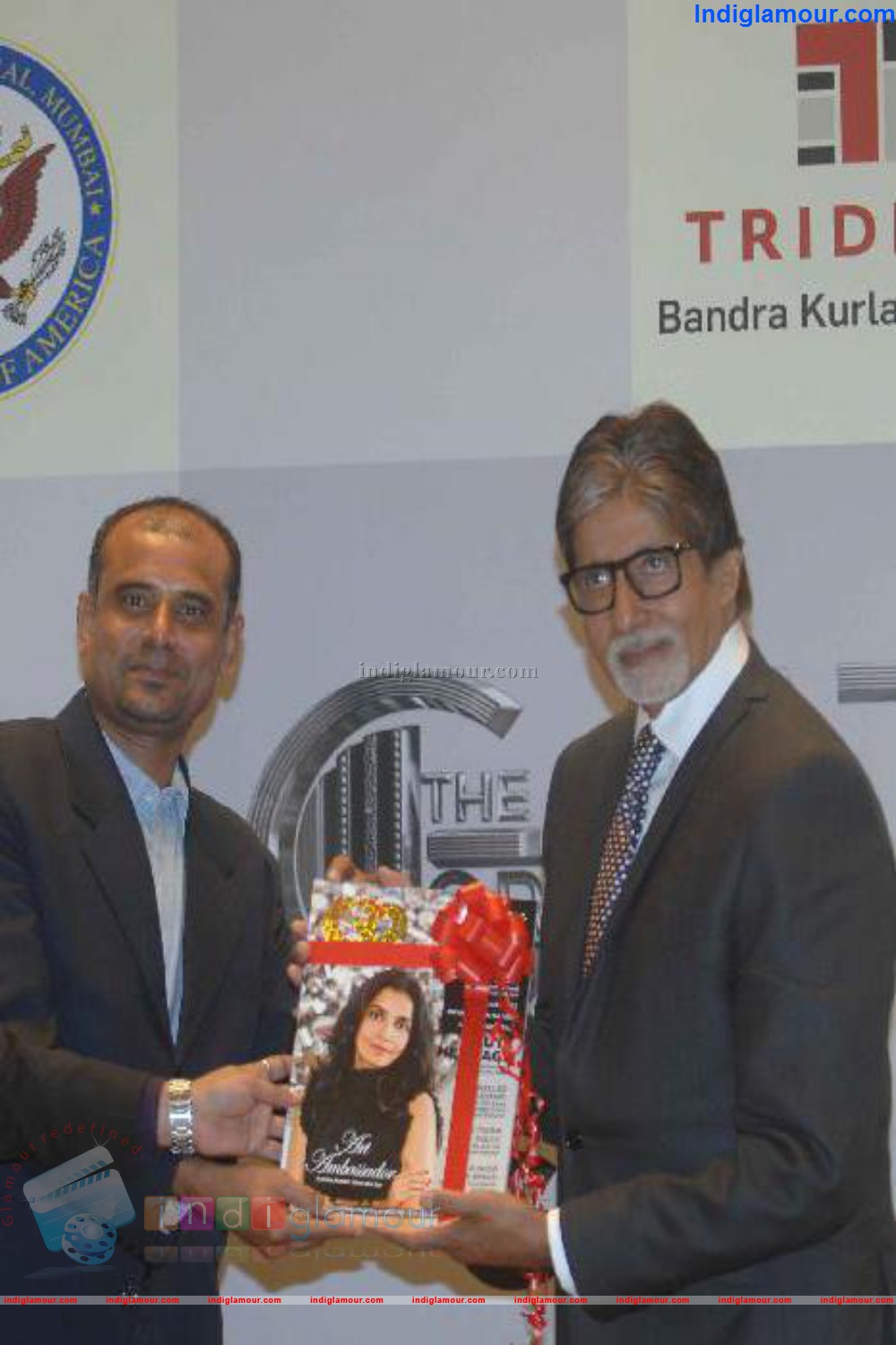 Amitabh Bachan in G2 Magazine Event hd photo