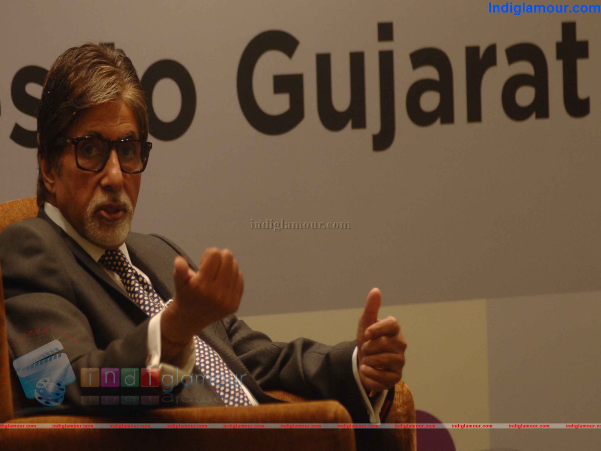 Amitabh Bachan in G2 Magazine Event hd photo