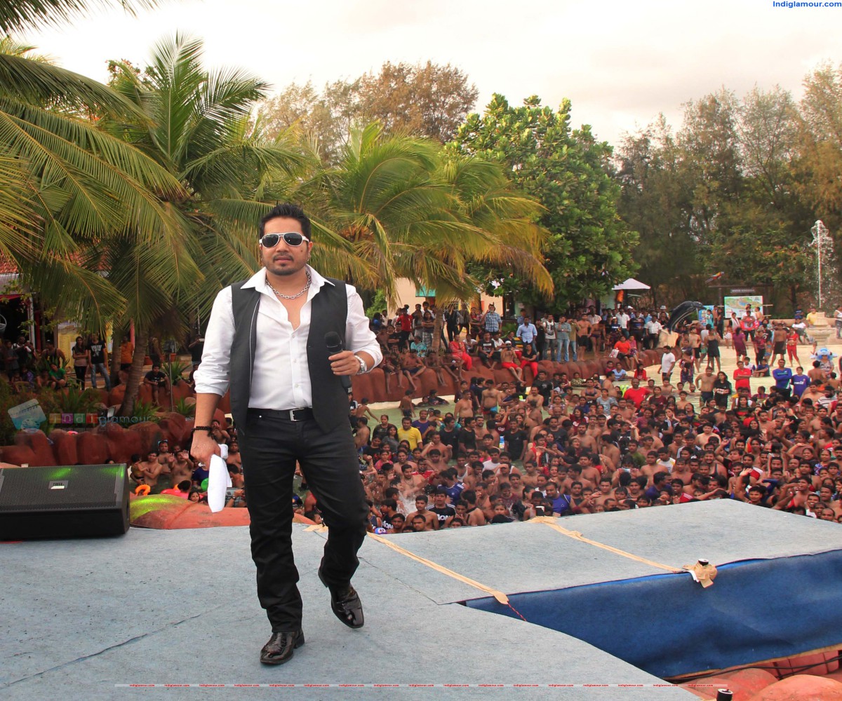 Essel World Anniversery Celebration Event hd photo