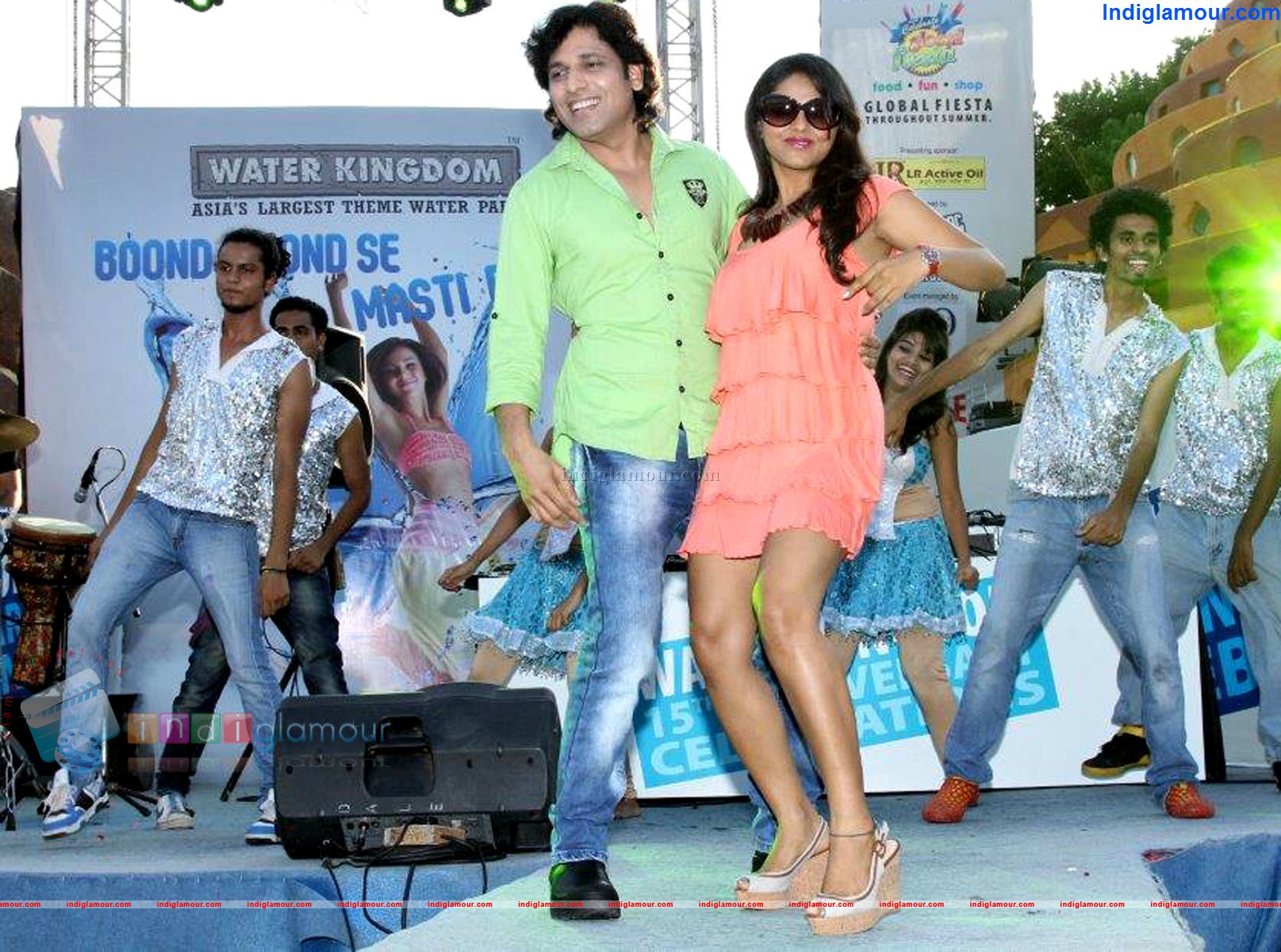 Hrishita went with Cast of Film Ziindagi 50 50 to Promote at Water Kingdom Event hd photo