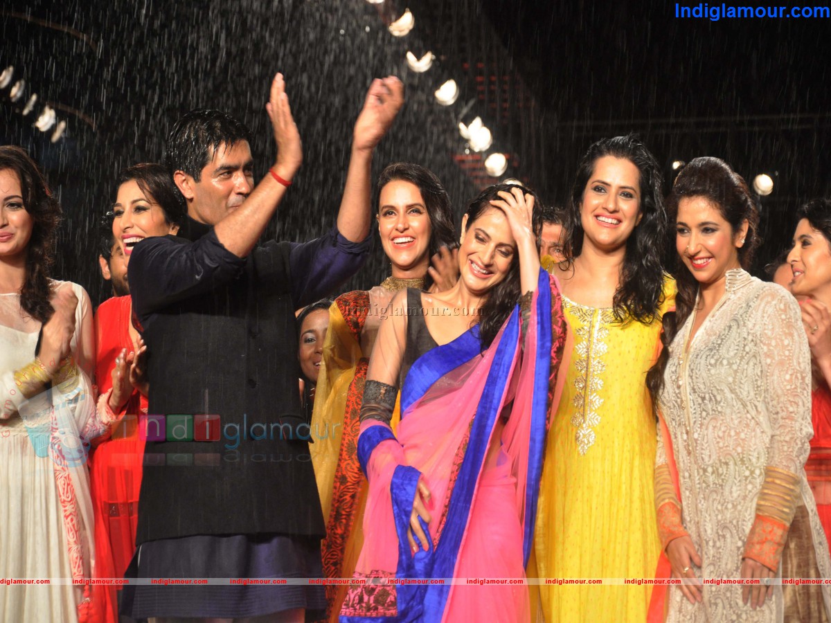 Shina N C and Manish Malhotras Collection for CPAA Fashion Show Event hd photo