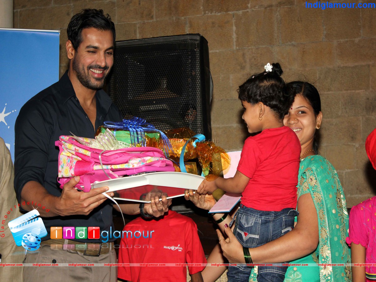 John Abraham Celebrate World Wish Day Event hd photo
