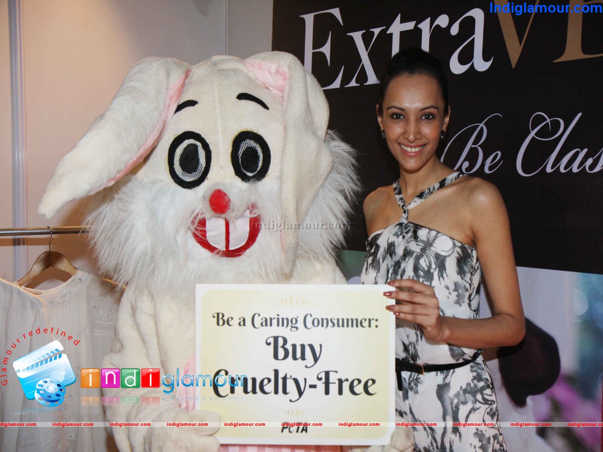 Peta Promotes Extra Vegan Za at Indian Luxury Expo Event hd photo