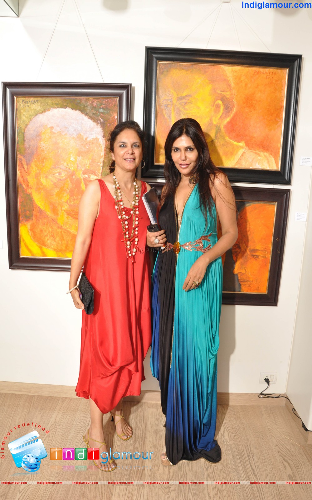 Priyasri Art Gallery Presents Past Forward Recent Oil Canvas Event hd photo