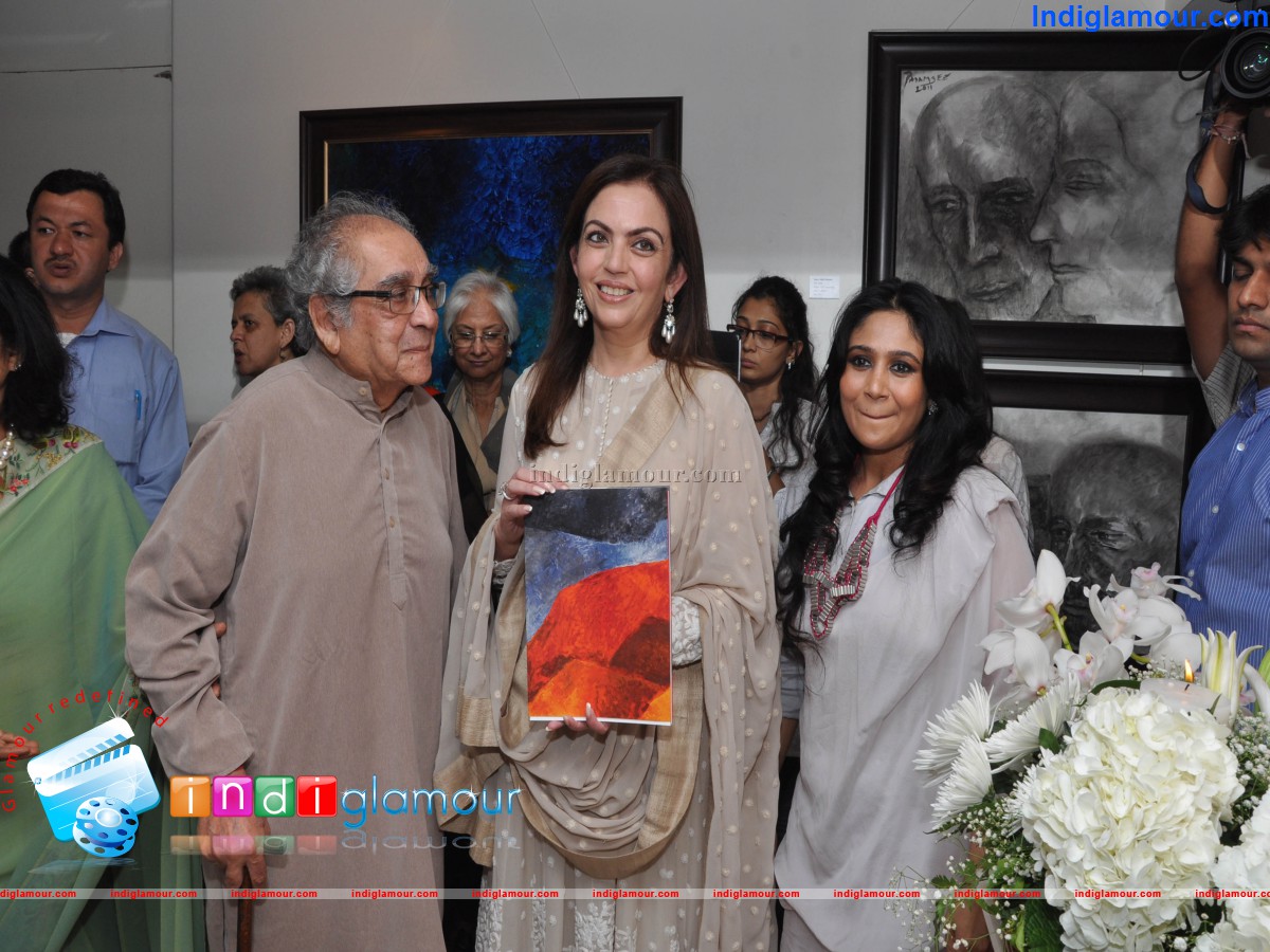 Priyasri Art Gallery Presents Past Forward Recent Oil Canvas Event hd photo